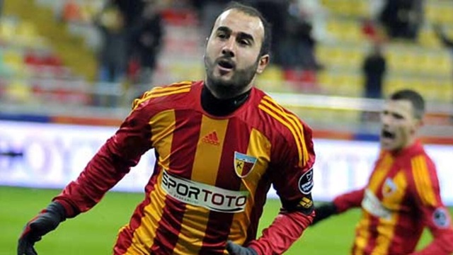Kayserispor Gökhan Ünal ile Yollarını Ayırdı.