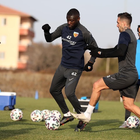 Kayserispor Galatasaray Maçı öncesi Antremandan Görüntüler 10.03.2021