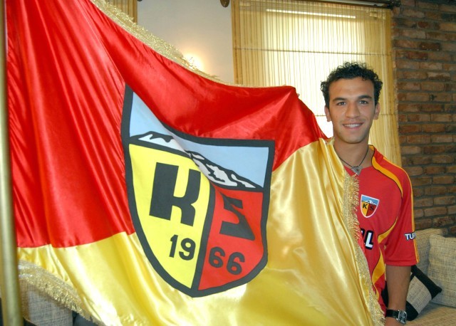 Kayserispor Gurbetçi Muslu Nalbantoğlu'nu Kadrosuna Kattı