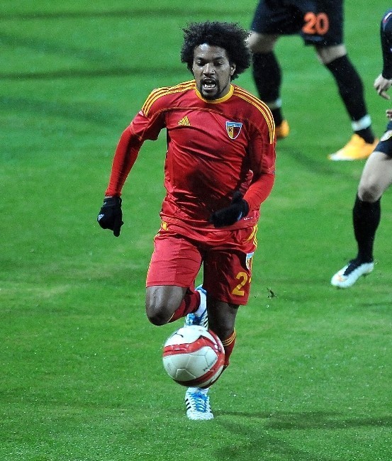 Kayserispor-Shakhter Karagandy Maçı Yarıda Kaldı.