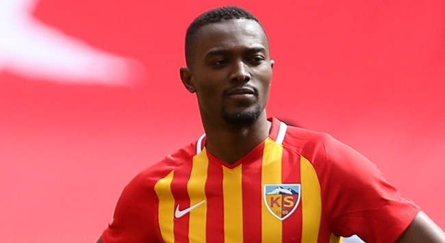 ANKET: Bernard Mensah Yeni Sezonda Kayserispor Kadrosunda Olmalı mı?