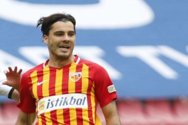 Kayserispor Karlo Muhar için Opsiyon Hakkını Kullanacak.