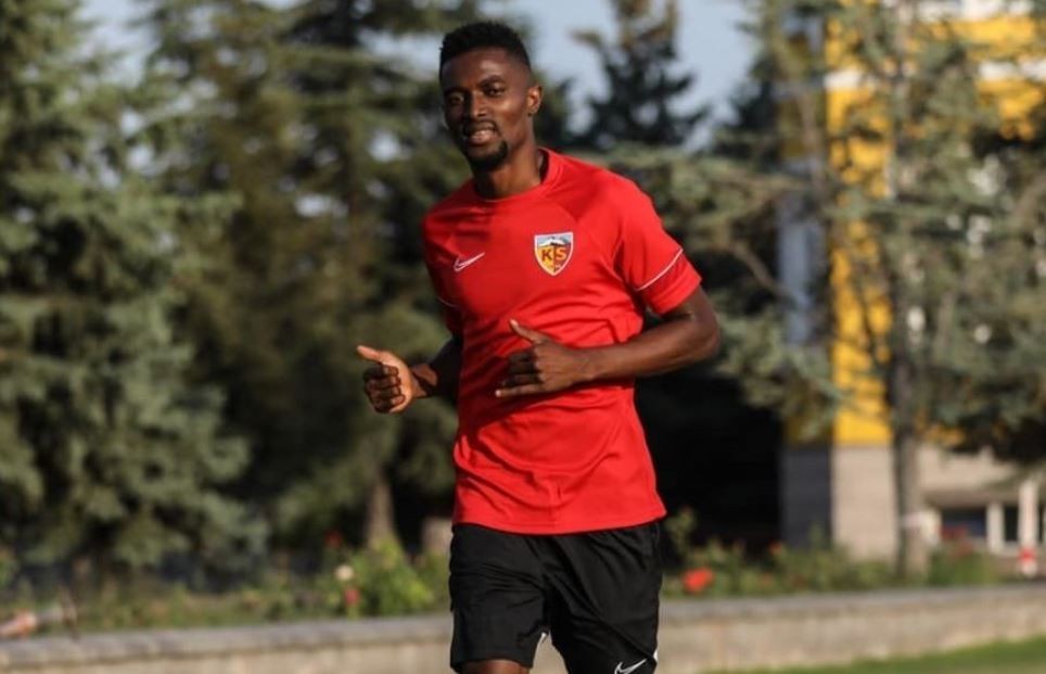 Bernard Mensah Kayserispor ile İlk Antrenmanına Çıktı.