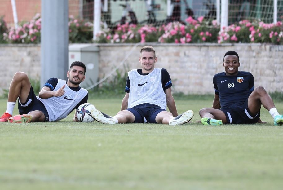 Kayserispor'da Antrenman Günlüğü-05.08.2021
