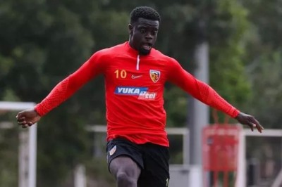 Kayserispor'lu Olivier Kemen Tedavisi için Ülkesine Gitti.