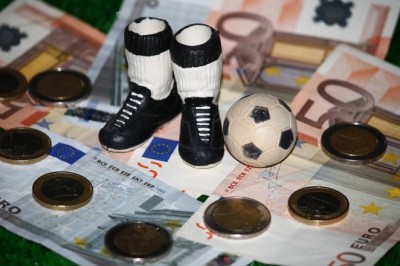 Futbolda Yetkisiz Menajer Devri Kapanıyor