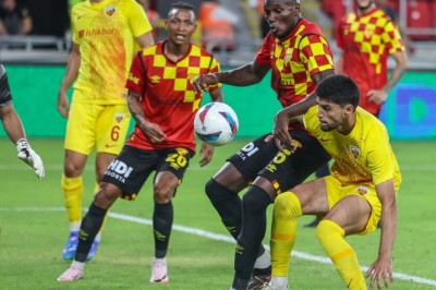 2024-2025 Hazıklık Maçı Göztepe-Kayserispor Maç Galerisi.