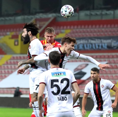 2020-2021 Süper Lig: Kayserispor 0-0 Karagümrük Maçının Foto Galerisi
