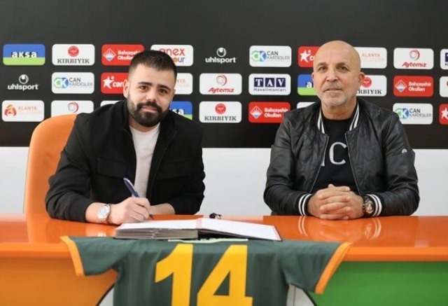 Hasan Hüseyin Acar Alanyaspor ile Anlaştı.