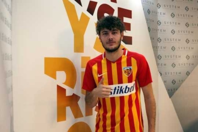 Kayserispor Furkan Toprak ile Anlaştı.