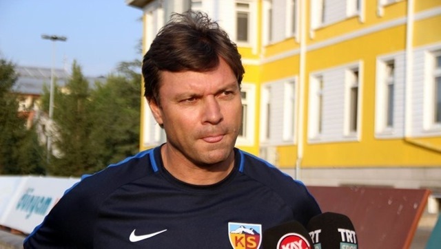 Ertuğrul Sağlam İstifasını Sundu.