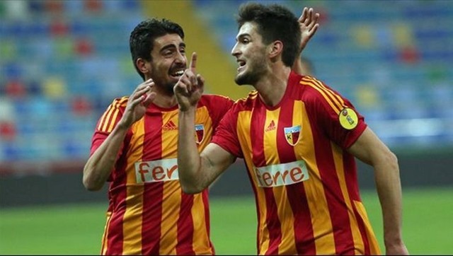 Okay Yokuşlu-Hakan Arıkan ve Alper Uludağ Transferi Halen Sonuçlanmadı.