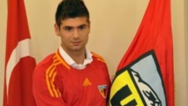 Nadir Çiftçi İle Yollar Ayrıldı