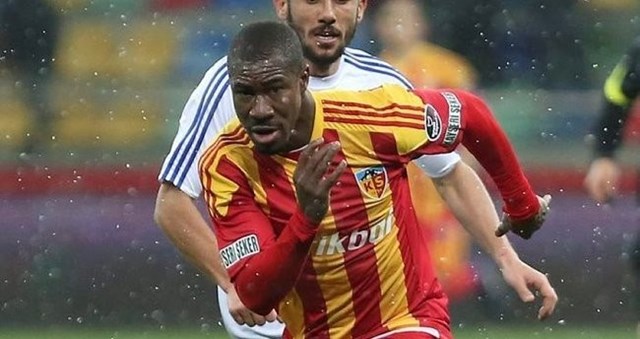 Nakoulma Kayserispor ile Sözleşmesin Tek Taraflı Fesh Etti