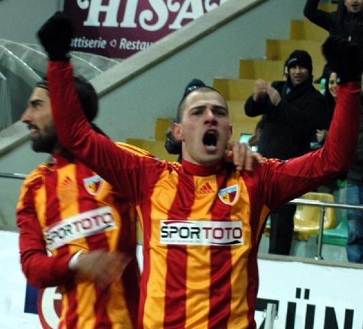 James Troisi, Juventus'a Transfer Oluyor.