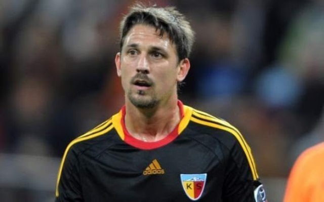 Kayserispor Santana ile Yollarını Ayırdı.