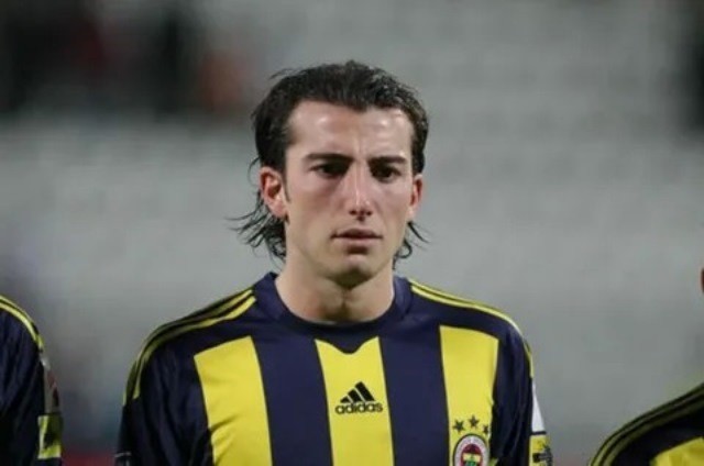 Kayserispor Ali Bilgin(Fenerbahçe) İle 2 Yıllık Sözleşme İmzaladı.