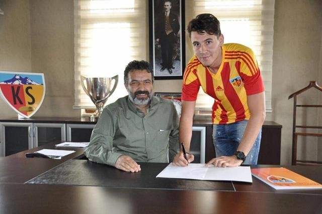 Kayserispor Silviu Lung Jr. ile Sözleşme imzaladı.