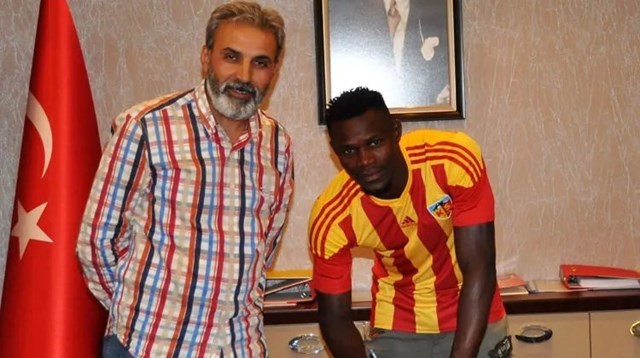Kayserispor Stephane Badji ile Sözleşme İmzaladı.