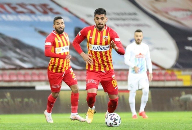 Kayserispor'lu Daniel Avramovski  Makedonya Milli takımına çağrıldı.