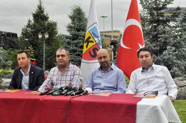Tolunay Kafkas Resmi İmzayı Törenle Attı