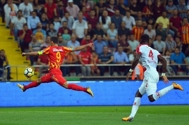 Futbol Terimleri Sözlüğü #16 İsabetli Şut Nedir?