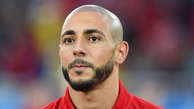 Amrabat Kayserispor'a Haber Göndermiş.
