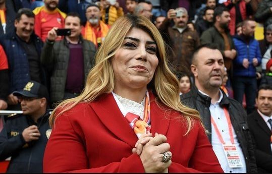 Başkan Berna Gözbaşı; Kimin Kalıp, Kimin Gideceğini Belirlemeye Çalışıyoruz.