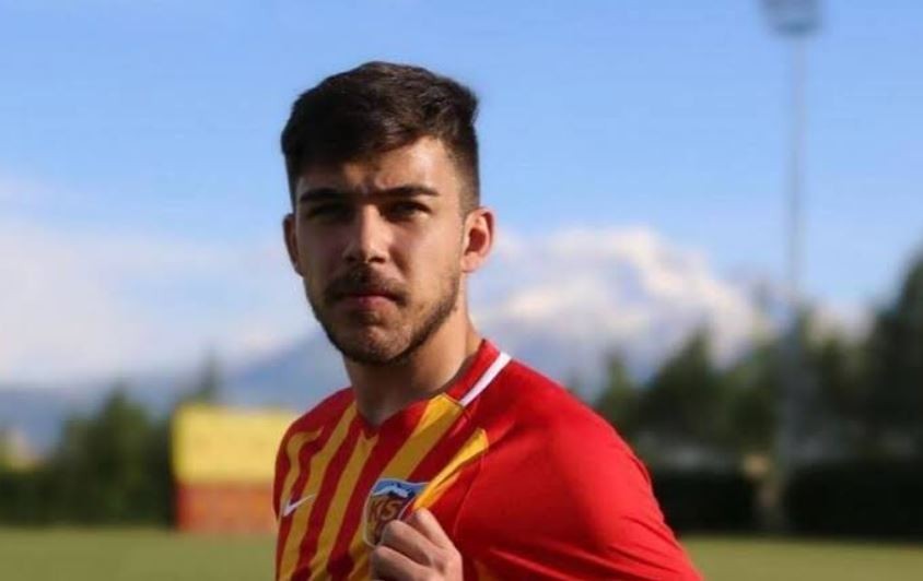 Kayserispor, Oğuzhan Çapar'a Kulüp Bulması İçin İzin Verdi.