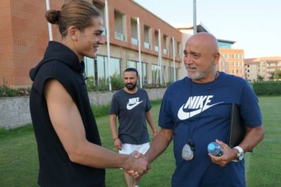 Doğan Alemdar Takımla Vedalaştı.