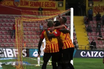 Kayserispor'da Mensah ve Fernandes'in Katkısı