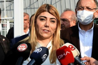 Kayserispor Başkanı Berna Gözbaşı 