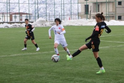 2021-2022 Kadınlar Süper Lig: Kayserispor Kadın Futbol 1-2 Adana İdman Yurdu