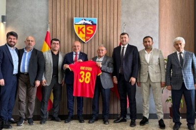 Futbol Federasyon Başkanı Mehmet Büyükekşi Kayserispor'u Ziyaret Etti.
