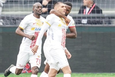 Mehdi Bourabia, Fatih Karagümrük Maçında Forma Giyemeyecek.