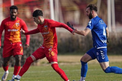 Kayserispor Antrenman Maçında Erciyes 38 FK'yı 1-0 Mağlup etti.