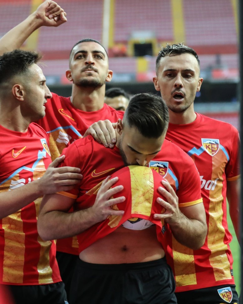 Miguel Cardoso Gol Sevinci- Gavranovi-Majid Hosseini ve Campanharo
